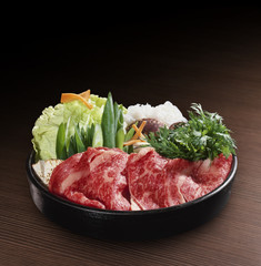 すき焼き(調理前)