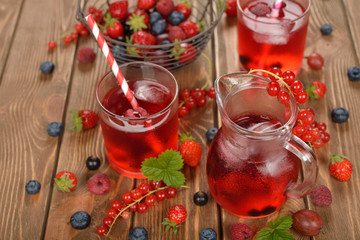 Refreshing berry drink