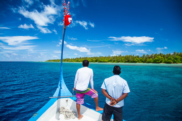 land in sight! shoni boat on the blue turquoise indian ocean