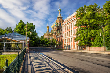 Собор Спаса на Крови и ажурные тени