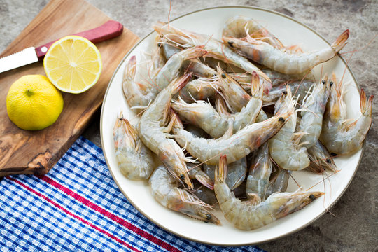 Fresh raw shrimps