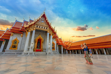 Fototapeta na wymiar Wat Benchamabophit the Marble Temple in Bangkok, Thailand