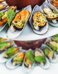 Mussel cheese and garlic bread