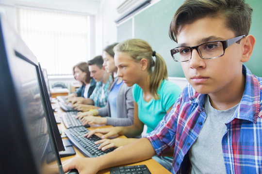  young people in computing class