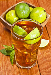 Ice tea with limes.