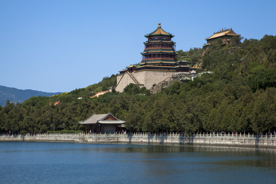 頤和園の昆明湖