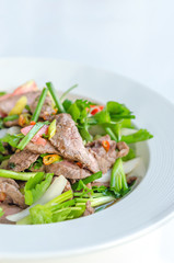 spicy grilled beef salad