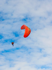 paraplane in the sky