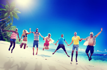 Obraz premium Diverse Beach Summer Friends Fun Jump Shot Concept