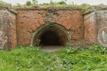 Fototapeta na wymiar Tunnel to fort