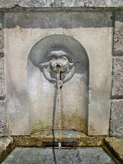 Particolare della Fontana dell'acqua marcia a Milano
