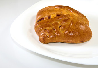  buns on a plate