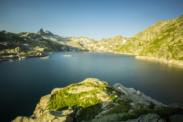 Fototapeta na wymiar Lac de Migouélou Pyrénées