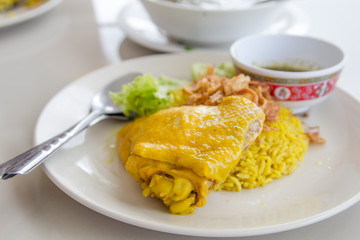 yellow chicken rice