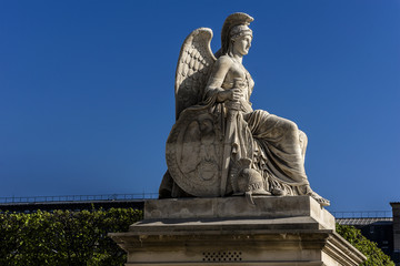 Fototapeta na wymiar Angel statue at Triumphal Arch (Arc de Triomphe du Carrousel).