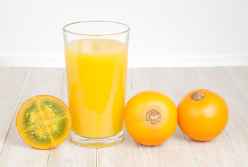 Lulo deliciosa fruta tropical 