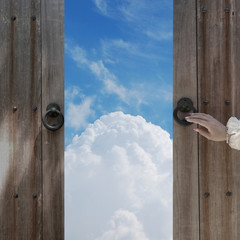 木戸と空