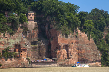 楽山大仏