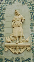 Obraz premium скульптура в архитектуре