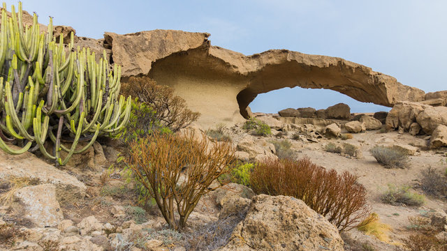 Nat&uuml;rliche Steinbr&uuml;cke auf Teneriffa