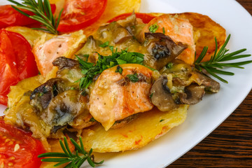 Salmon with grilled vegetables