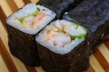Roll with shrimp