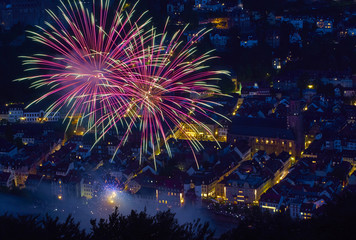 Feuerwerk Heidelberg Zwei Raketen