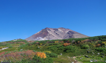 大雪山最高峰の秋の旭岳