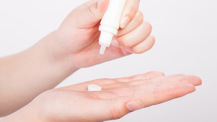 Cosmetic Care gesture