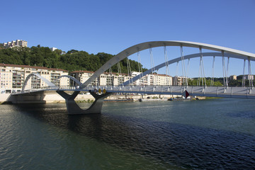 Fototapeta na wymiar Pont Schuman Lyon France 1