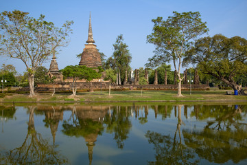 Fototapeta na wymiar タイのスコータイ遺跡公園