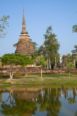 Fototapeta na wymiar タイのスコータイ遺跡公園