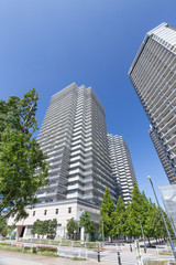 Obraz na płótnie Canvas 横浜みなとみらいの高層ビルとマンション