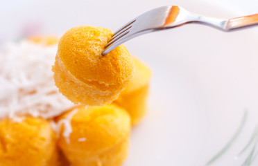 Toddy Palm Cake, Close up.