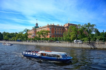 Fototapeta premium The Fontanka Embankment?St.Michael Castle and the riverbus