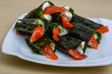 Roll with salmon and cheese