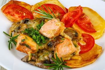 Salmon with grilled vegetables