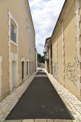 Obraz premium Ruelle rénovée à Jarnac-sur-Charente