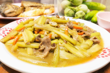 Stir-fire lotus stem with pork.