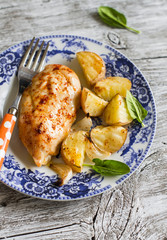 chicken breast baked with potatoes