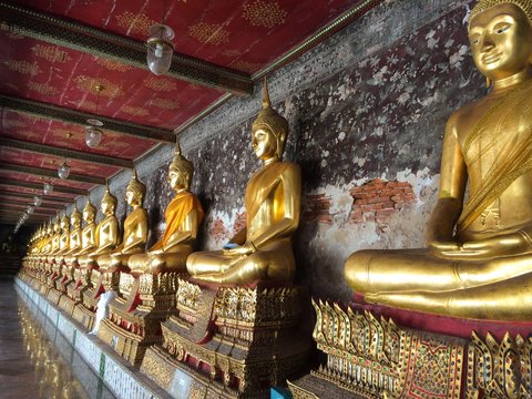 Buddha statue at Suthat temple