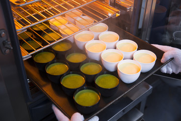 スチームオーブンでのプリン作り