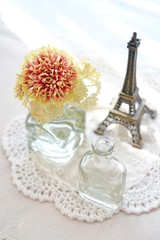 ガイラルディアとエッフェル塔の置物