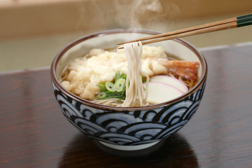 天ぷらそば　箸上げ