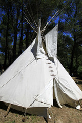 tipi tente indien camper © catalyseur7