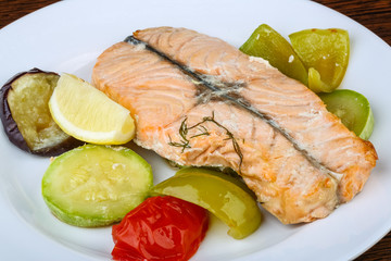 Salmon with grilled vegetables