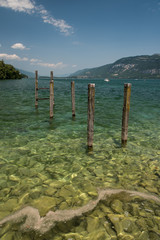 Obraz premium Bourget lake (France): lake and mountains in the background