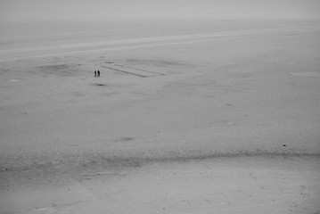 the stunning scenery of uyuni salt lake in bolivia