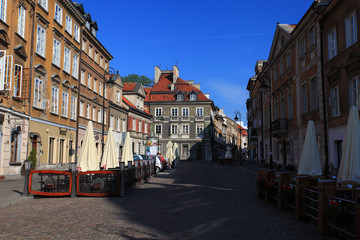 Fototapeta na wymiar Streets of old town Warsaw