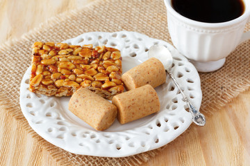 Pacoca - brazilian candy of ground peanut and gozinak